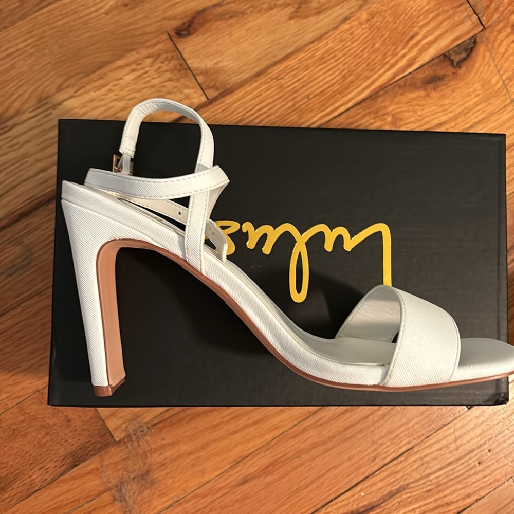 Lulu’s White Sandals
